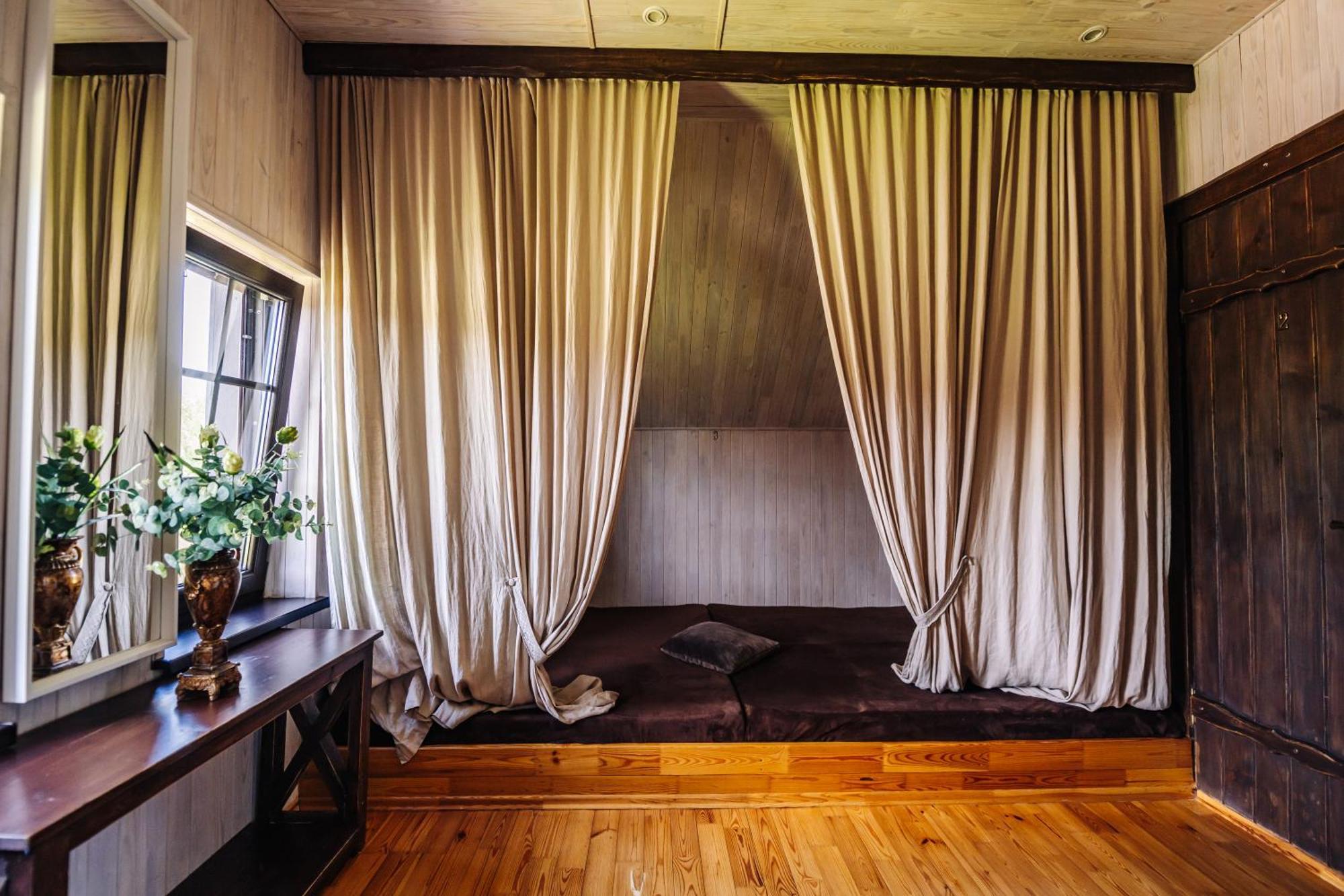 5 Stories Guest House Inkartai Exterior foto