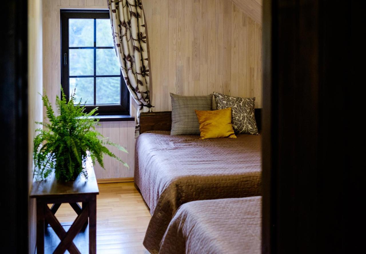 5 Stories Guest House Inkartai Exterior foto